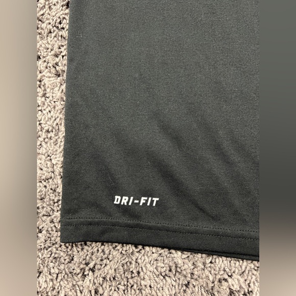 Nike Team University Of Iowa Hawkeyes Football Tee Tshirt Dri-Fit Mens Small - Picture 6 of 8